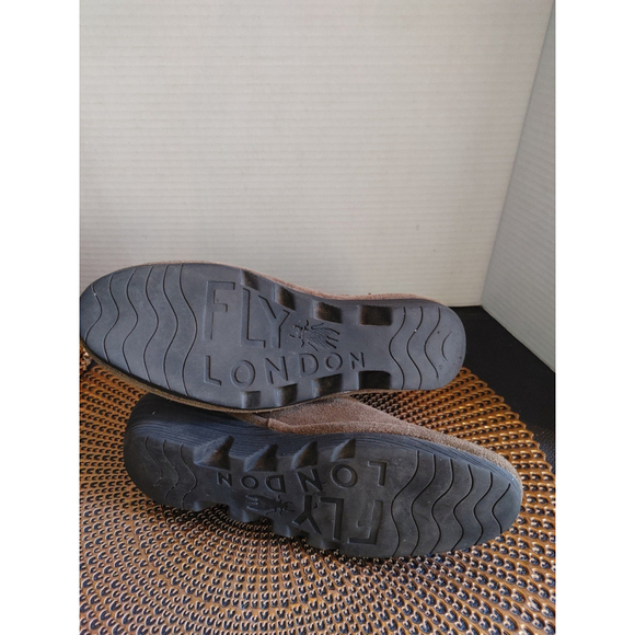 Fly London Phil Diesel Suede Ankle Wedge Chelsea Booties Size 38 - Picture 5 of 5